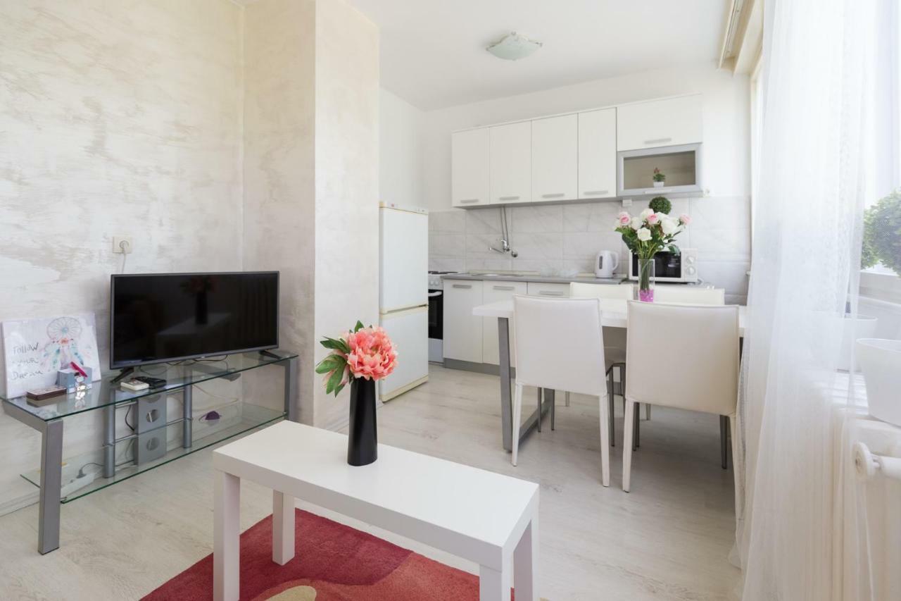 Appartement Grace à Belgrade Extérieur photo